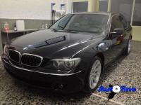 BMW 740i